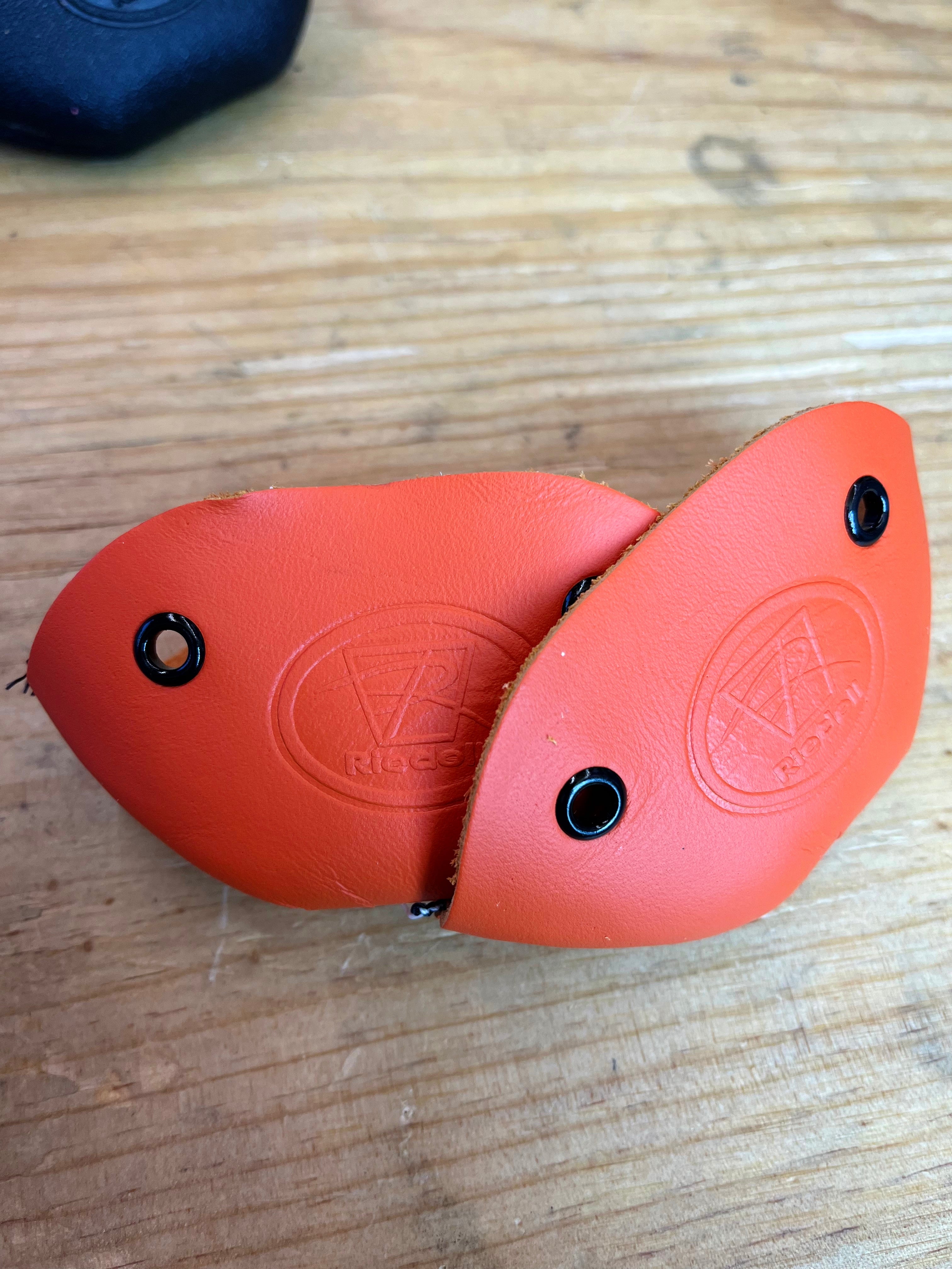 Protèges butées en cuir Riedell