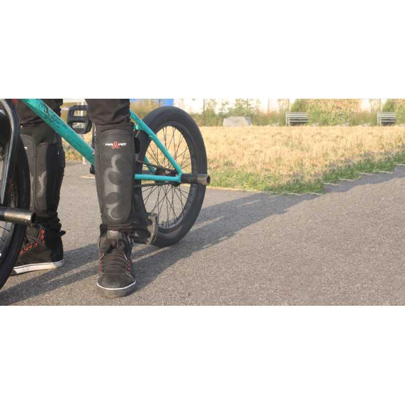 Protèges tibias Triple Eight